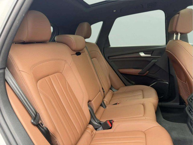 Certified 2023 Audi Q5 2.0T Premium w/ Convenience Package AWD/4WD image 28