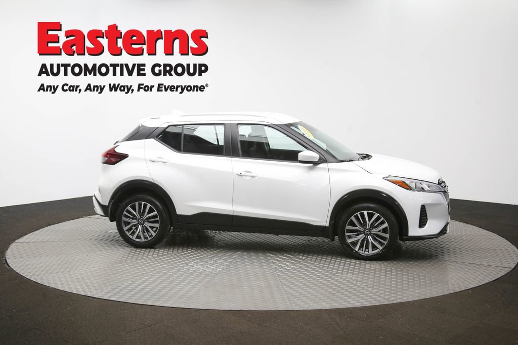 Used 2023 Nissan Kicks SV image 45