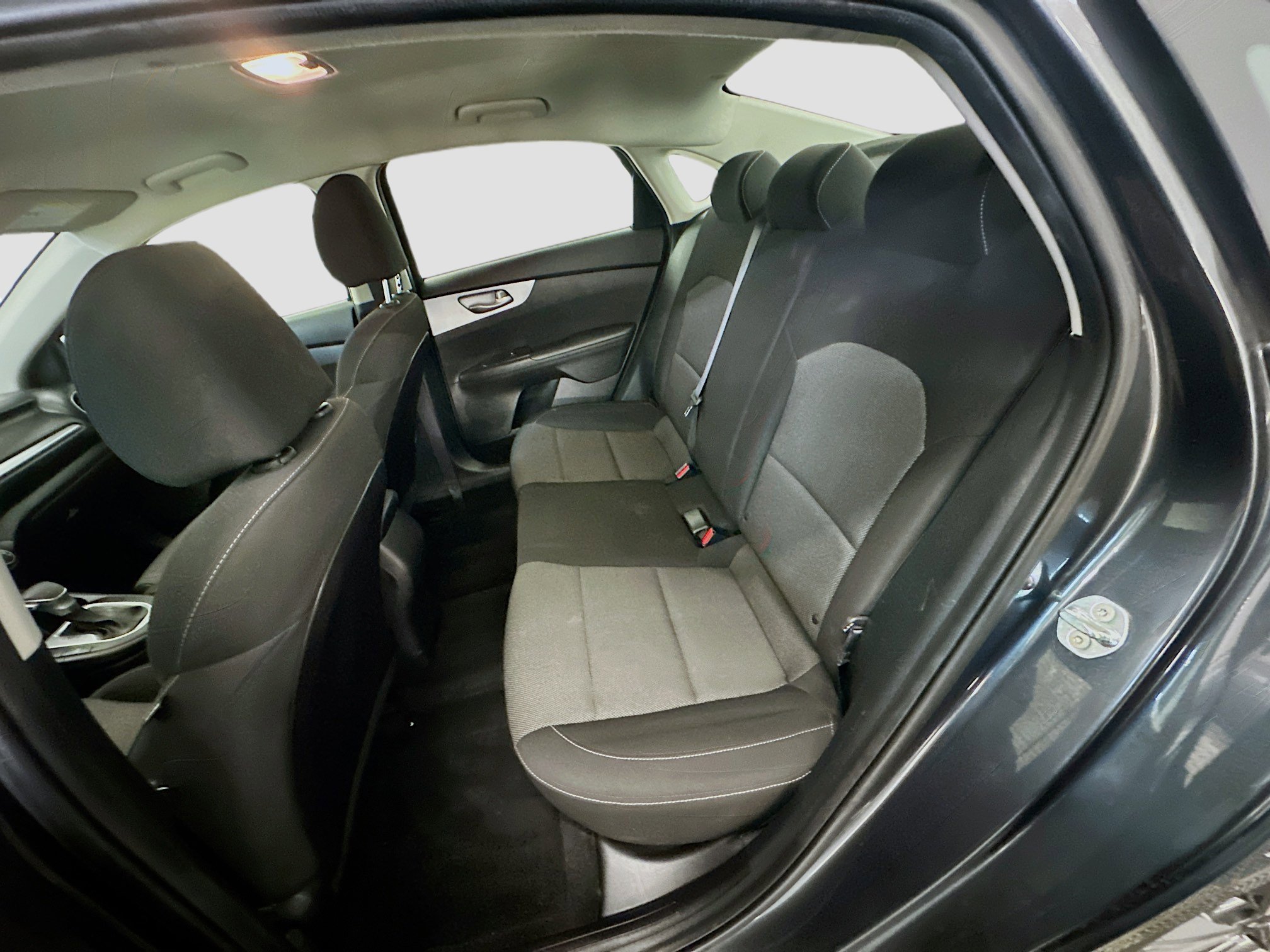 Used 2022 Kia Forte LXS image 28