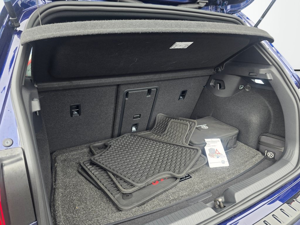 Used 2023 Volkswagen GTI SE FWD image 19
