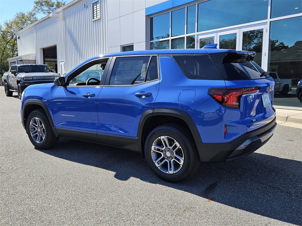 New 2026 GMC Terrain Elevation w/ LPO, Floor Liner Package image 7