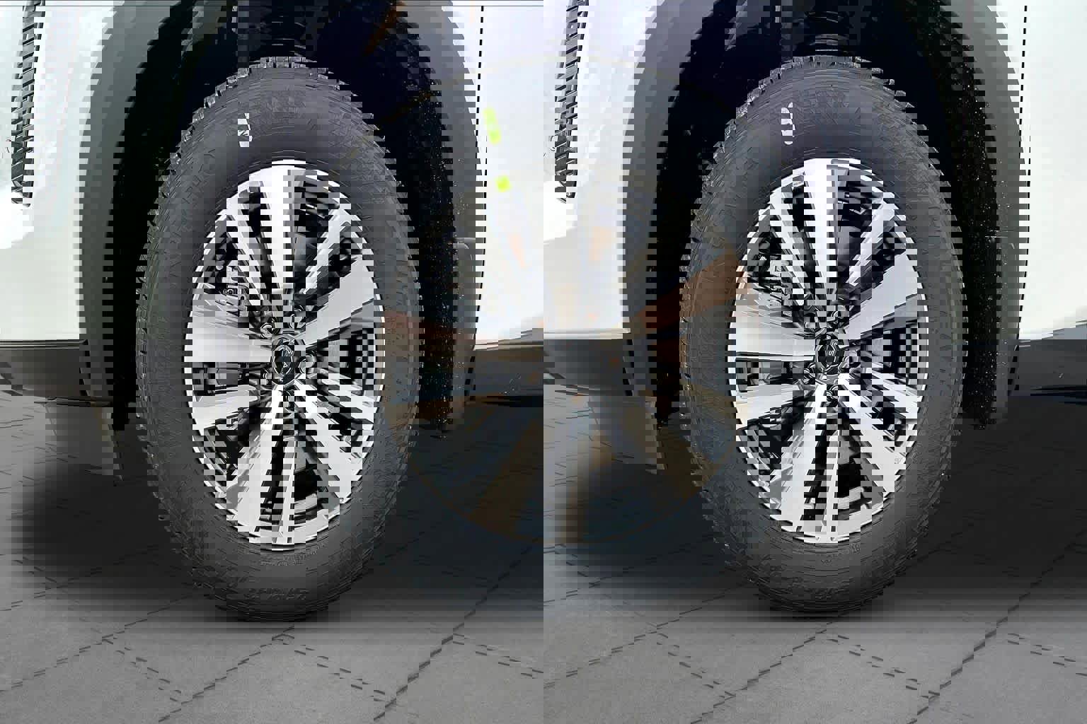 New 2026 Nissan Pathfinder SL image 9