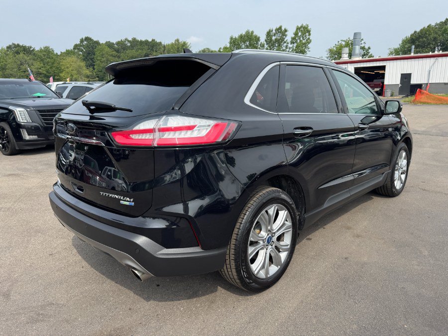 Used 2019 Ford Edge Titanium AWD/4WD image 5