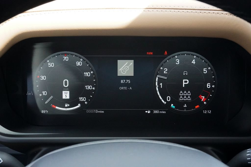 New 2026 Land Rover Defender 130 X-Dynamic SE image 11