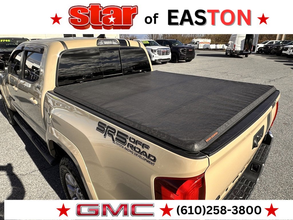 Used 2018 Toyota Tacoma SR5 w/ Exterior Package image 30