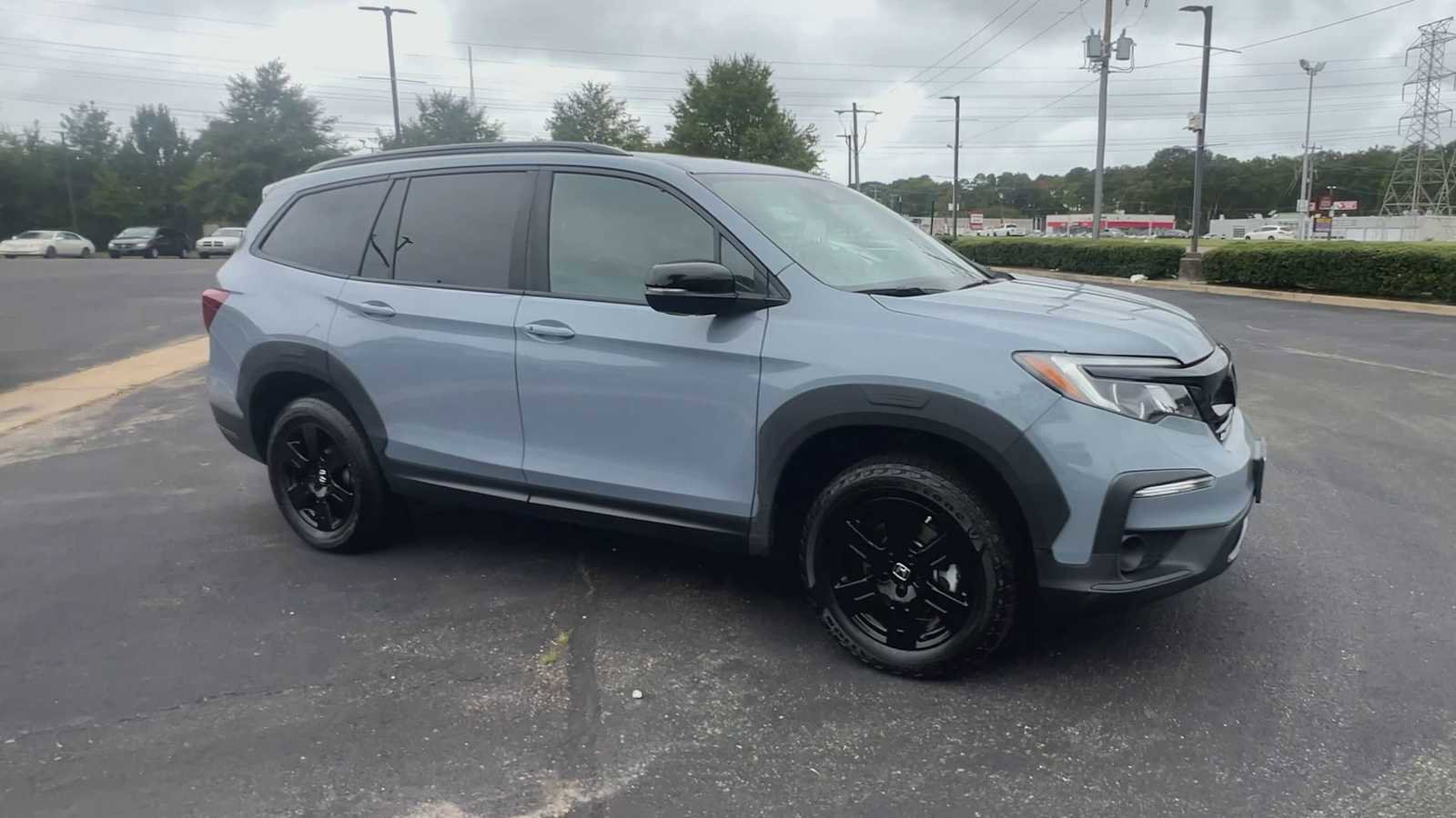 Certified 2022 Honda Pilot TrailSport image 2