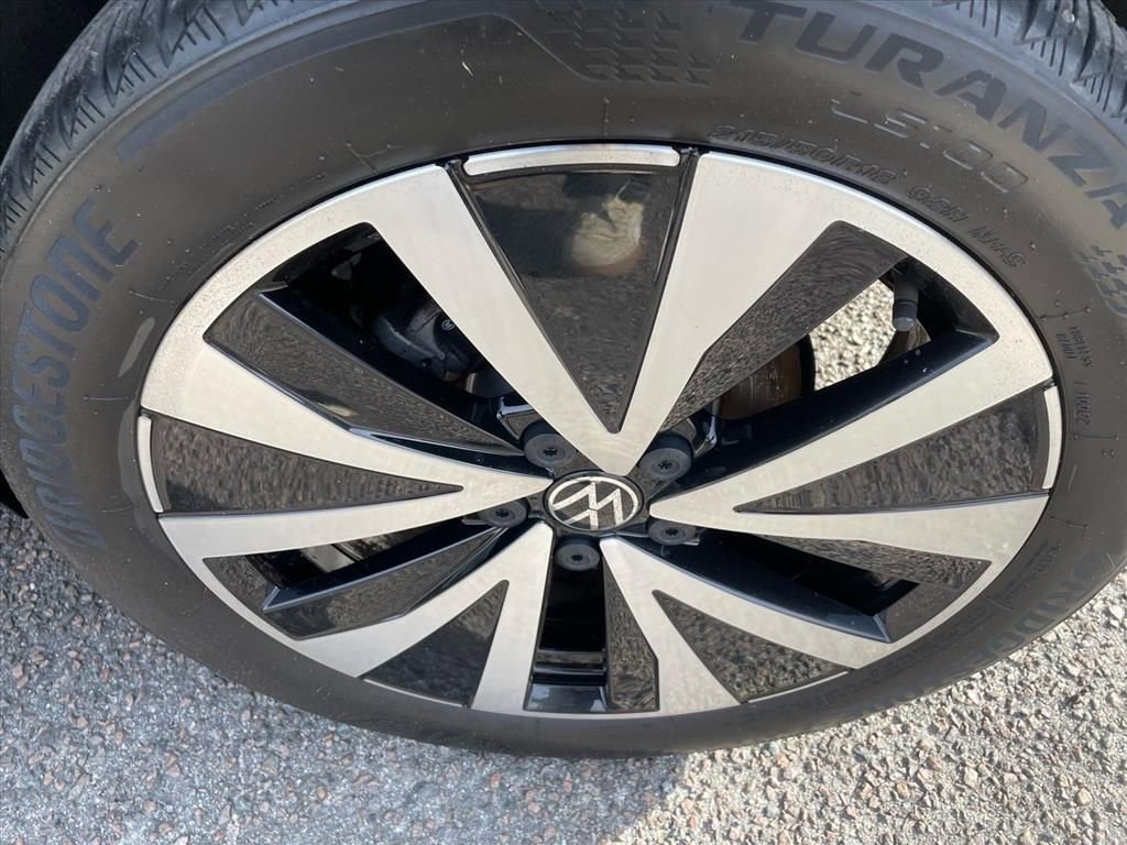 Used 2023 Volkswagen Taos SE image 25