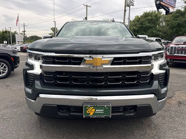 Used 2025 Chevrolet Silverado 1500 LT AWD/4WD image 2