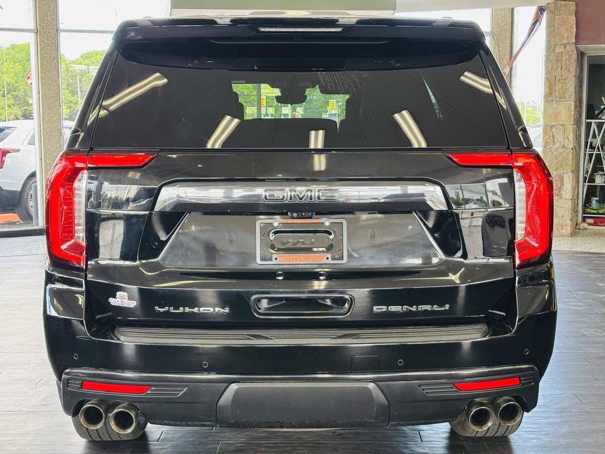 Used 2023 GMC Yukon Denali Ultimate AWD/4WD image 10
