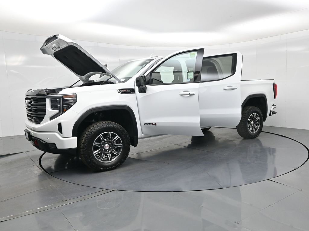 Used 2025 GMC Sierra 1500 AT4 image 32