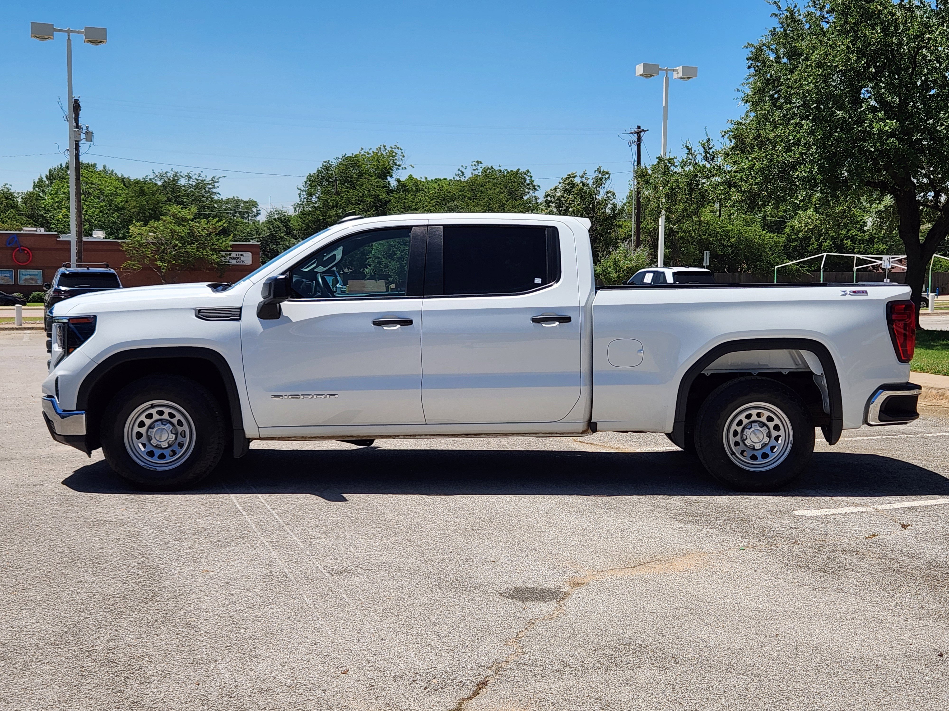 Used 2023 GMC Sierra 1500 Pro image 4