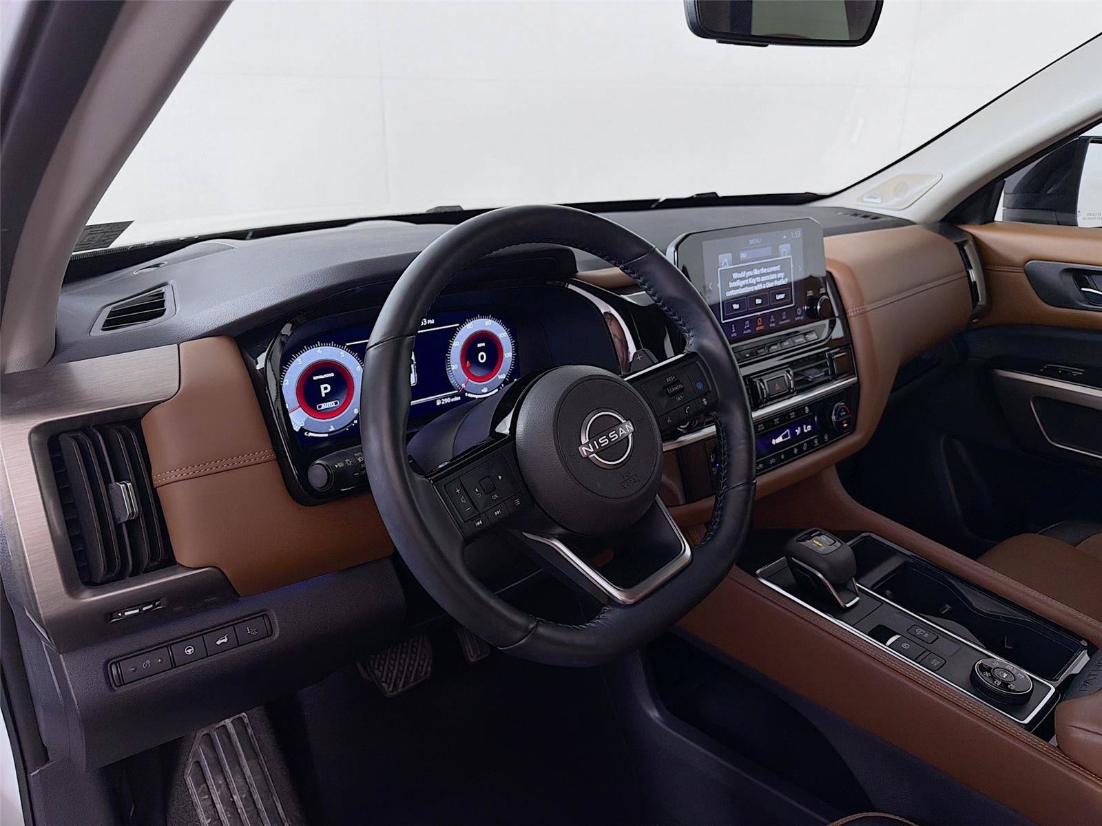 Used 2023 Nissan Pathfinder Platinum AWD/4WD image 16