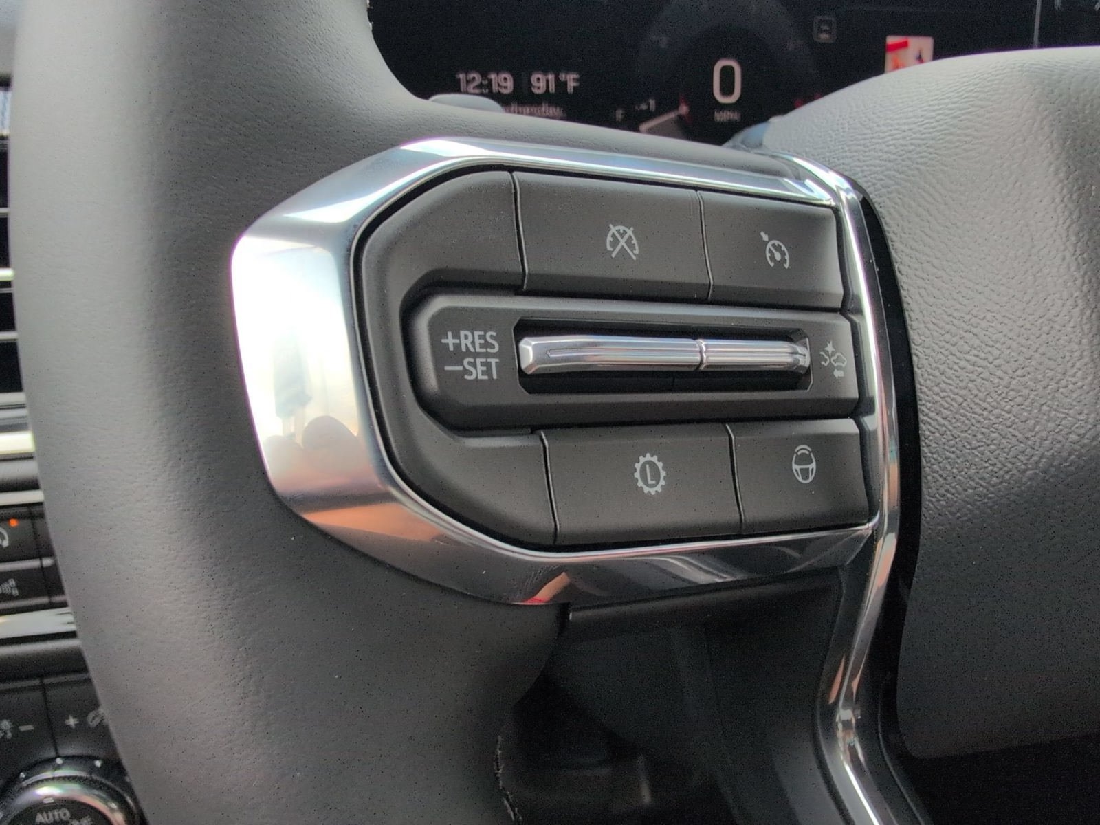 New 2026 GMC Yukon XL Elevation w/ Elevation Premium Package AWD/4WD image 13