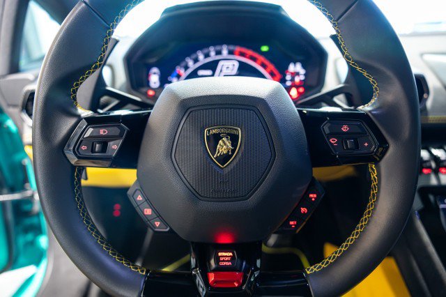 Used 2023 Lamborghini Huracan Tecnica RWD image 40