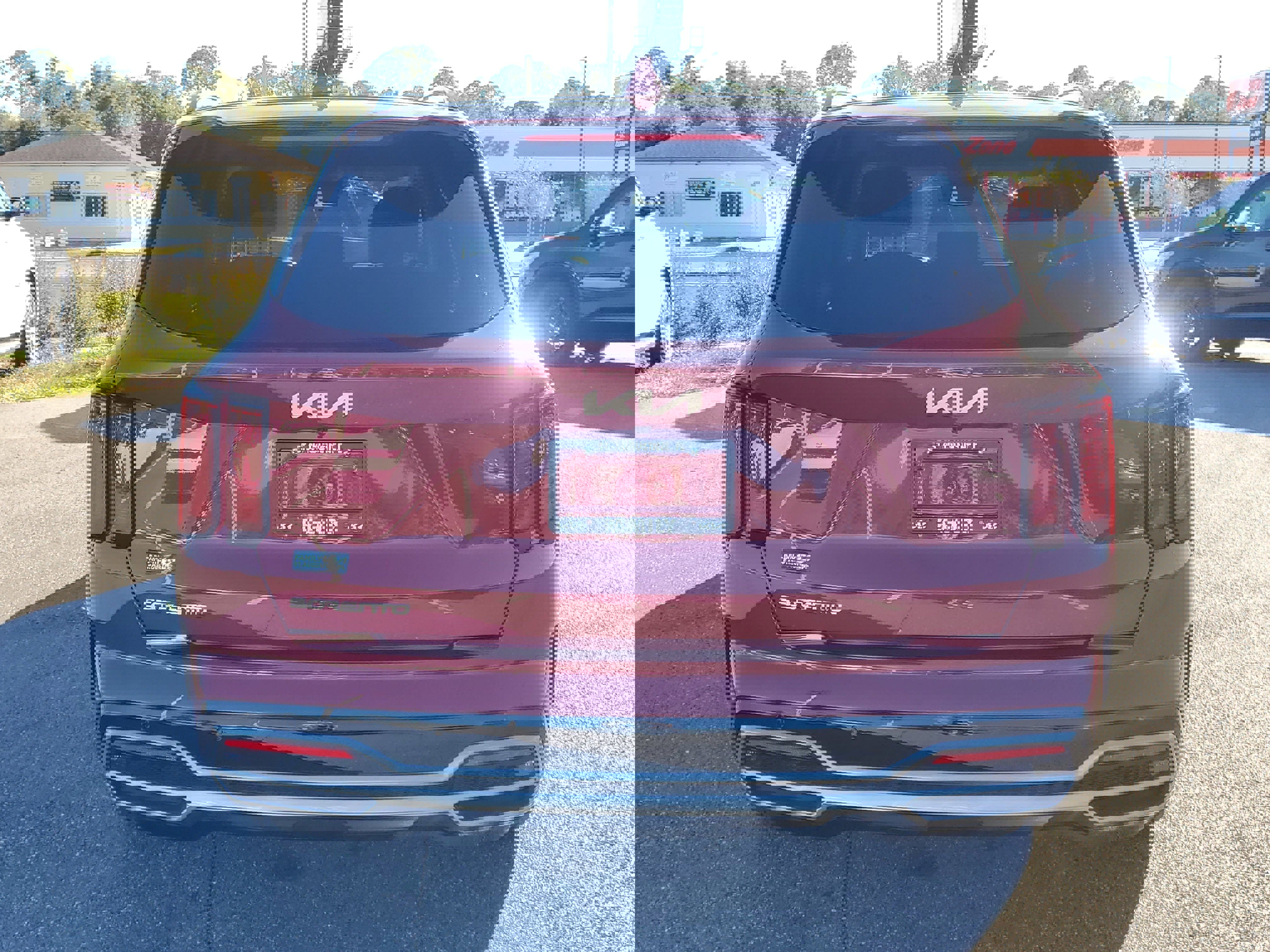 Certified 2023 Kia Sorento S w/ Panoramic Sunroof Package image 5