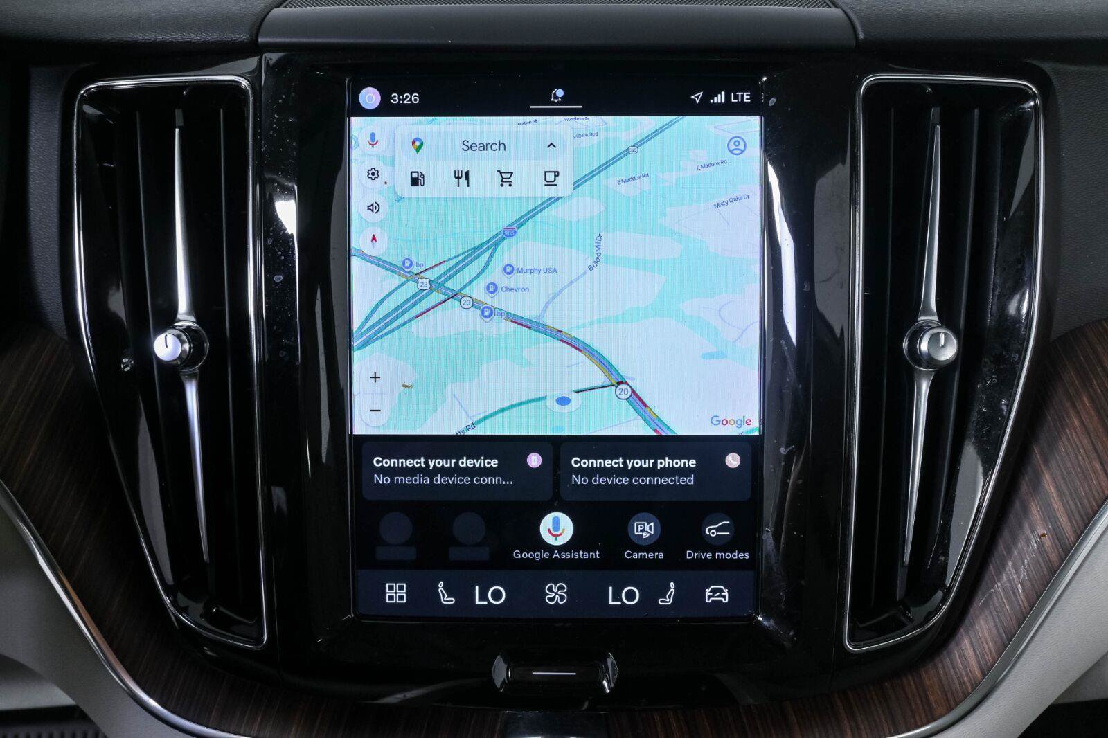 Certified 2022 Volvo XC60 B5 Momentum w/ Protection Package AWD/4WD image 14