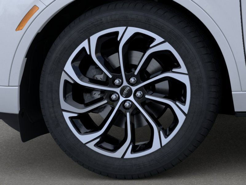 New 2026 Lincoln Nautilus Reserve AWD/4WD image 19