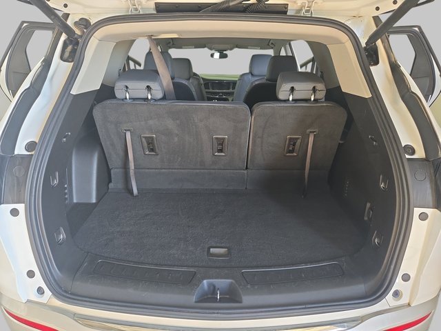 Used 2021 Buick Enclave Essence image 15