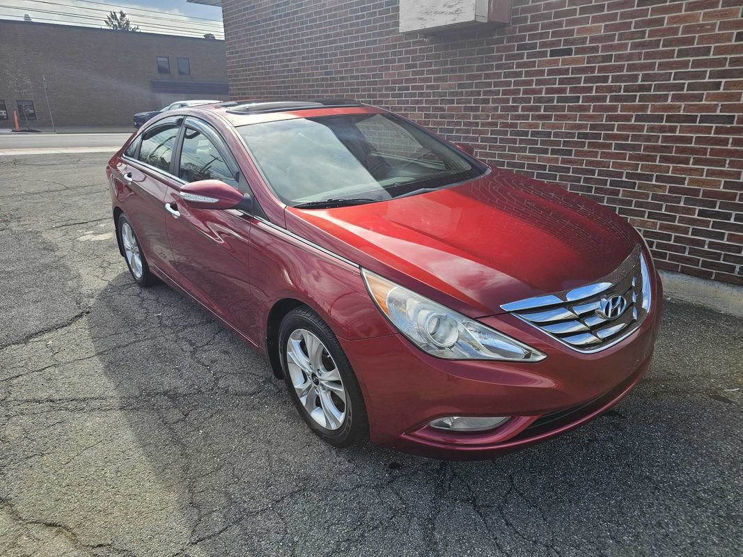 Used 2011 Hyundai Sonata Limited FWD image 2