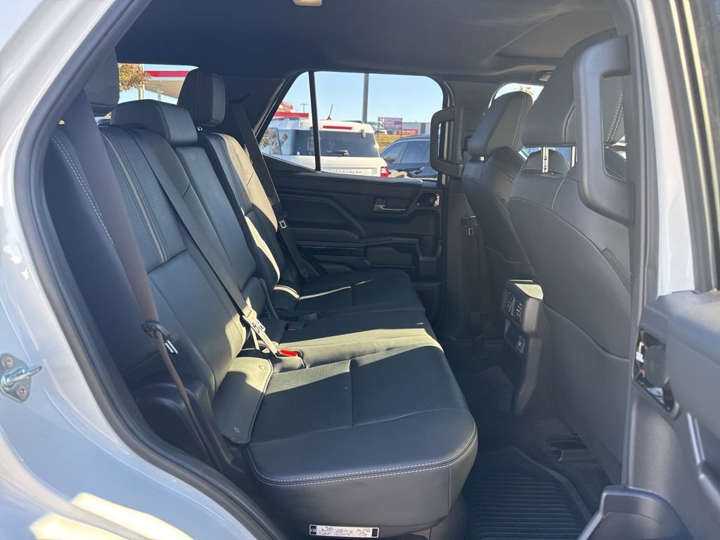 Used 2025 Toyota 4Runner Limited image 20