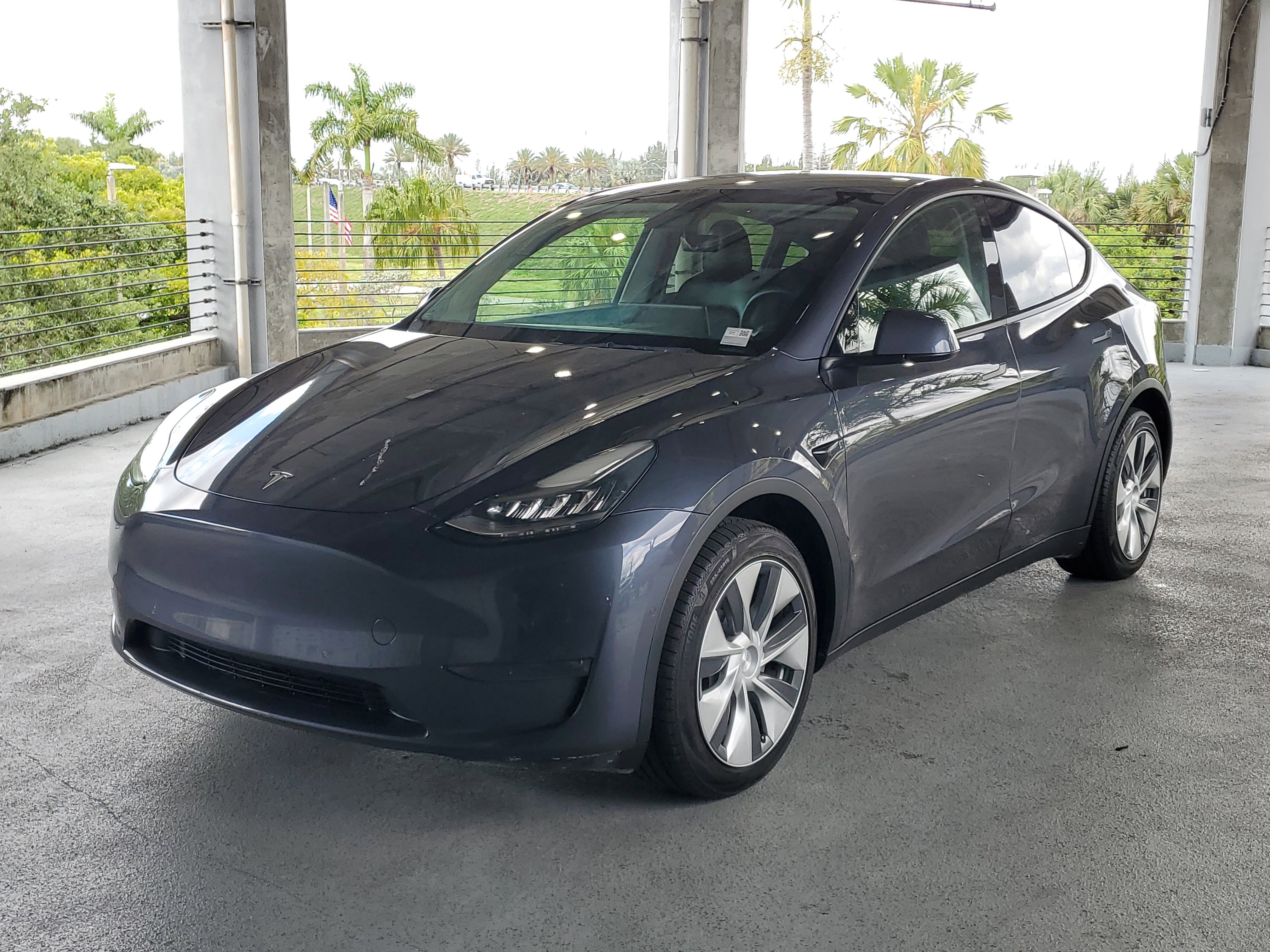 Used 2021 Tesla Model Y Long Range image 4