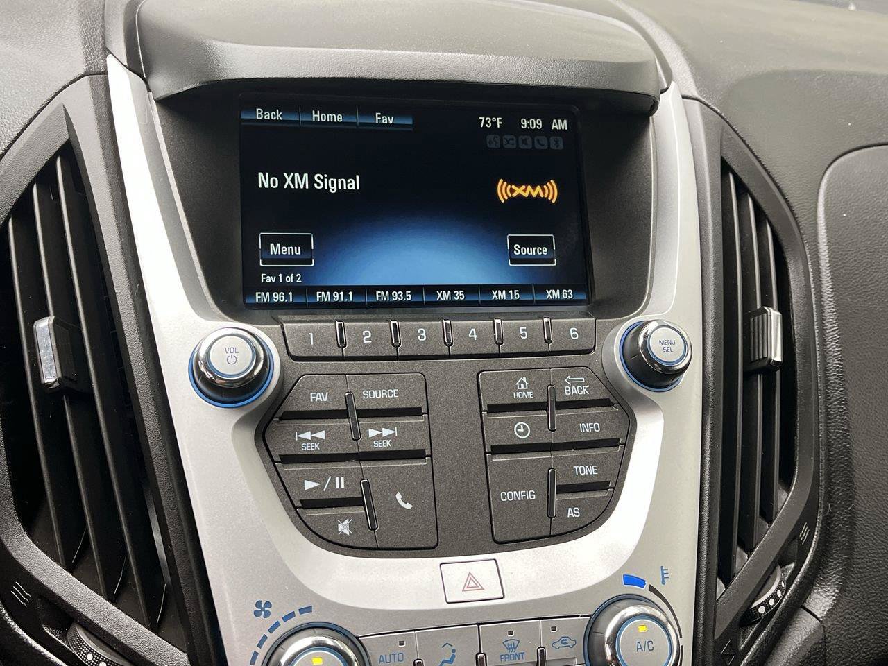 Used 2017 Chevrolet Equinox LT w/ Convenience Package AWD/4WD image 17