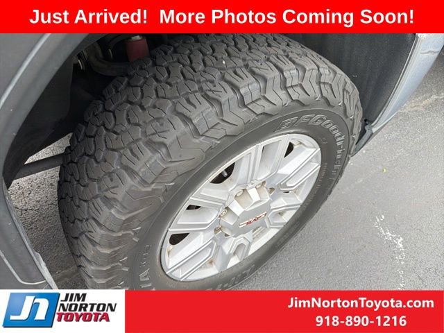 Used 2021 GMC Sierra 2500 SLT w/ SLT Premium Package image 9