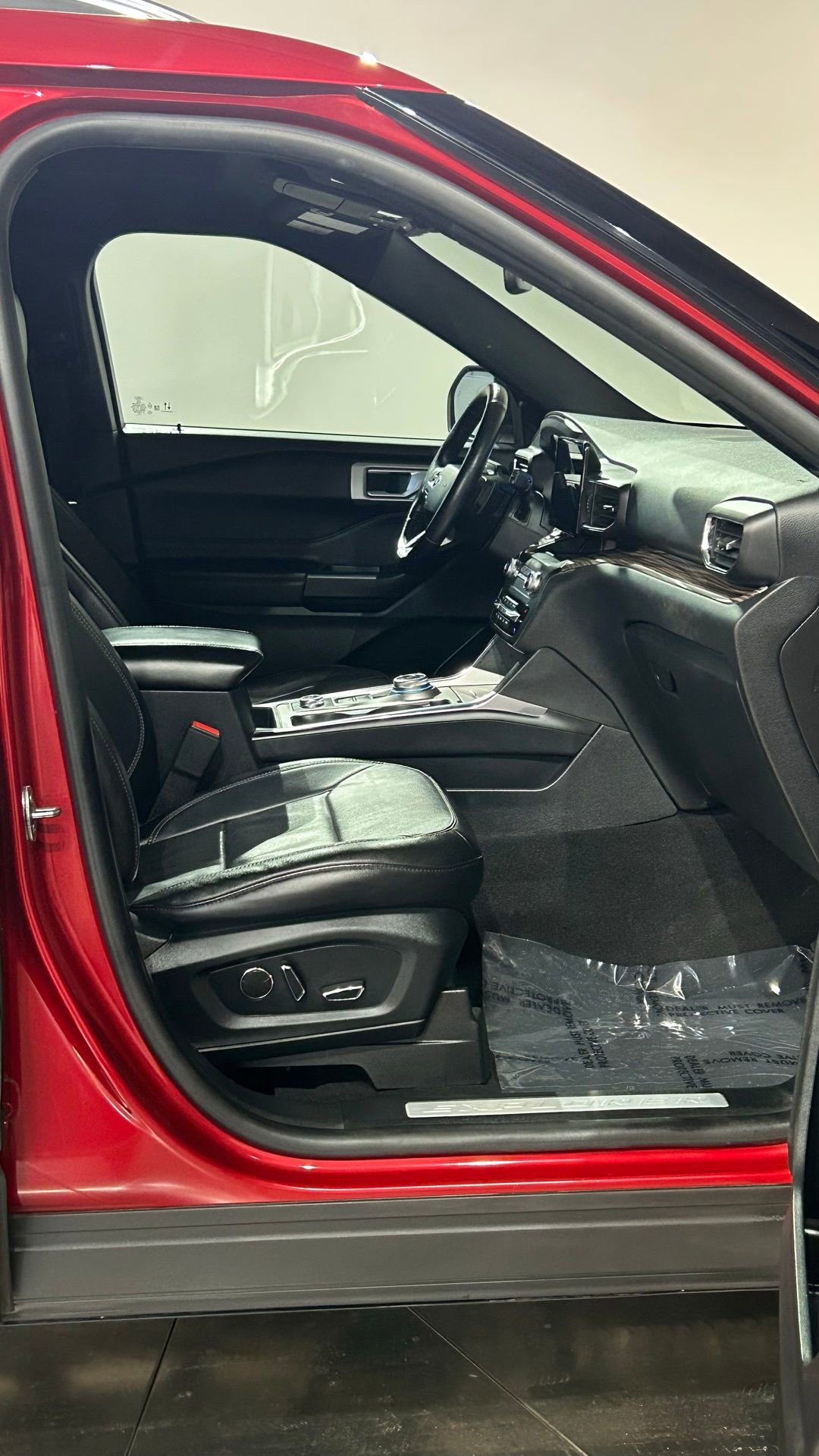 Used 2020 Ford Explorer Limited AWD/4WD image 70