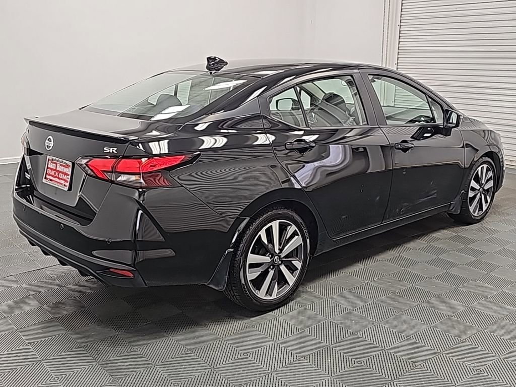Used 2021 Nissan Versa SR w/ Convenience Package image 8
