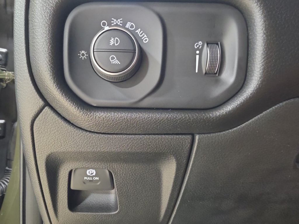 New 2027 RAM 1500 Warlock AWD/4WD image 21