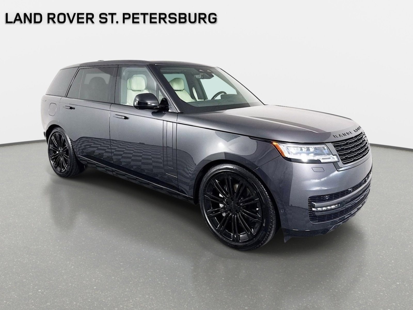 New 2026 Land Rover Range Rover Long Wheelbase SE AWD/4WD image 3