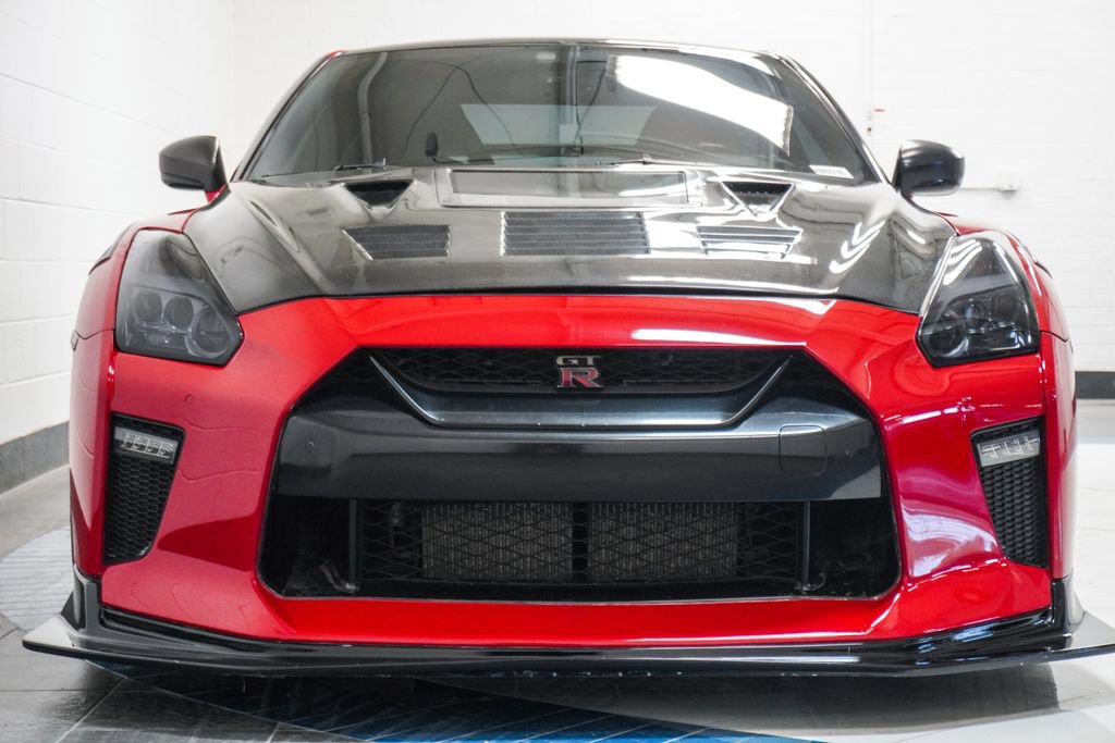 Used 2017 Nissan GT-R Premium AWD/4WD image 12