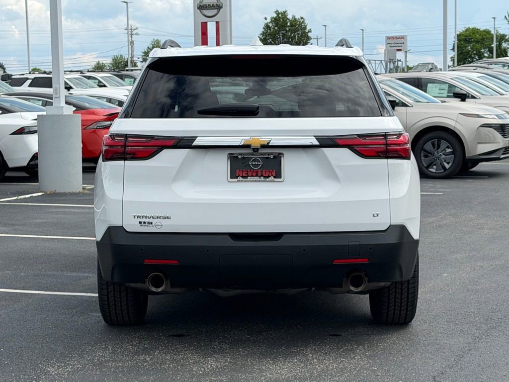 Used 2023 Chevrolet Traverse LT FWD image 6