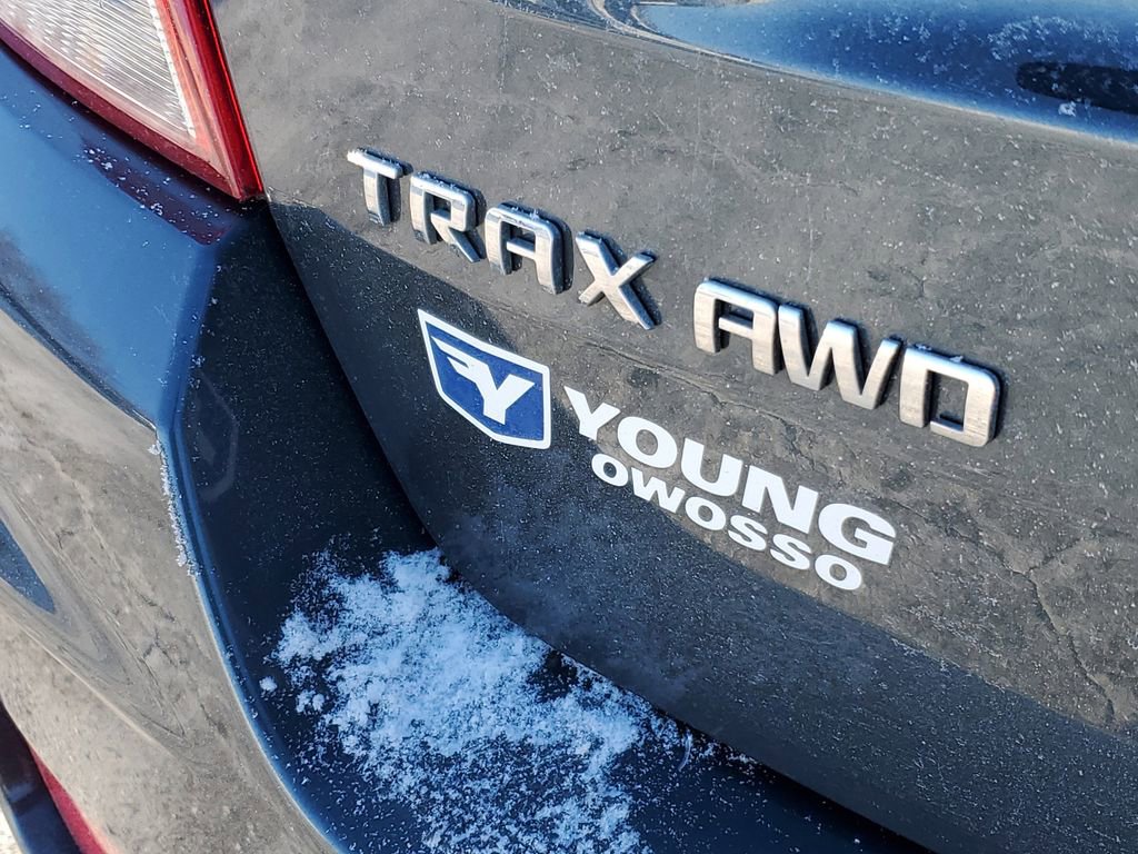 Used 2022 Chevrolet Trax LT w/ LT Convenience Package image 30