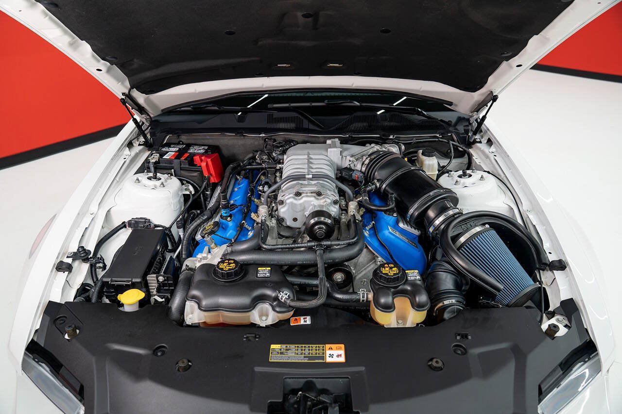 Used 2012 Ford Mustang Shelby GT500 w/ Electronics Pkg RWD image 10