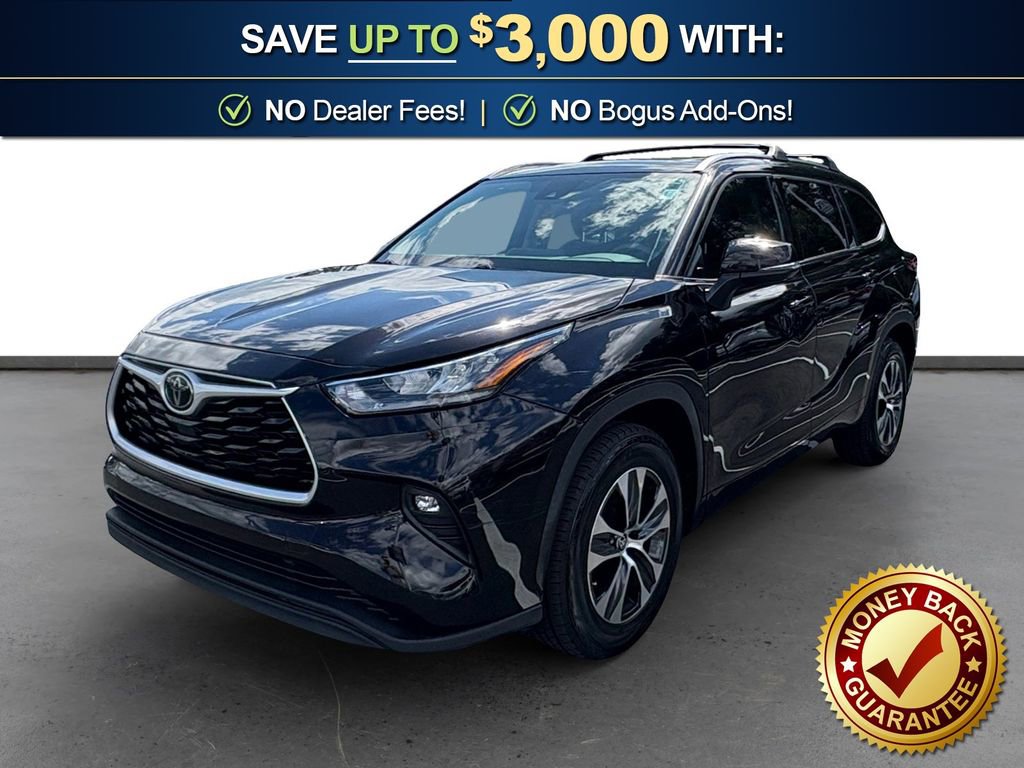 Used 2020 Toyota Highlander XLE FWD image 1