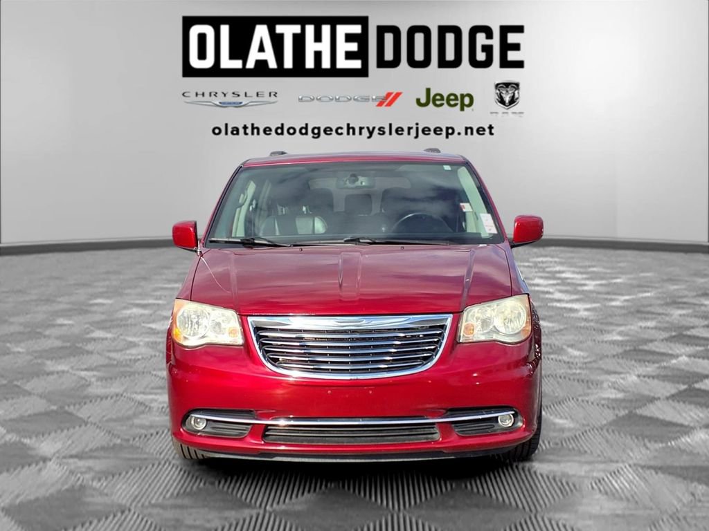 Used 2014 Chrysler Town & Country Touring image 34