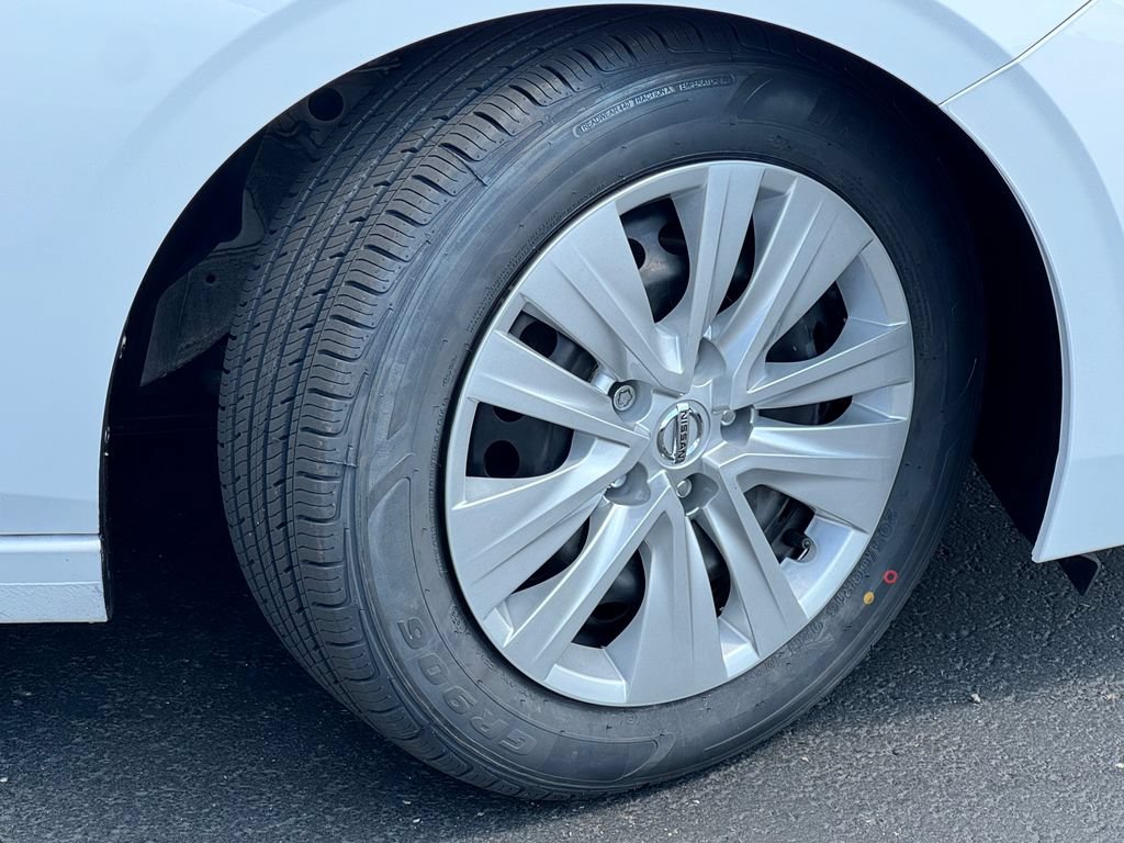 Used 2023 Nissan Sentra S FWD image 9