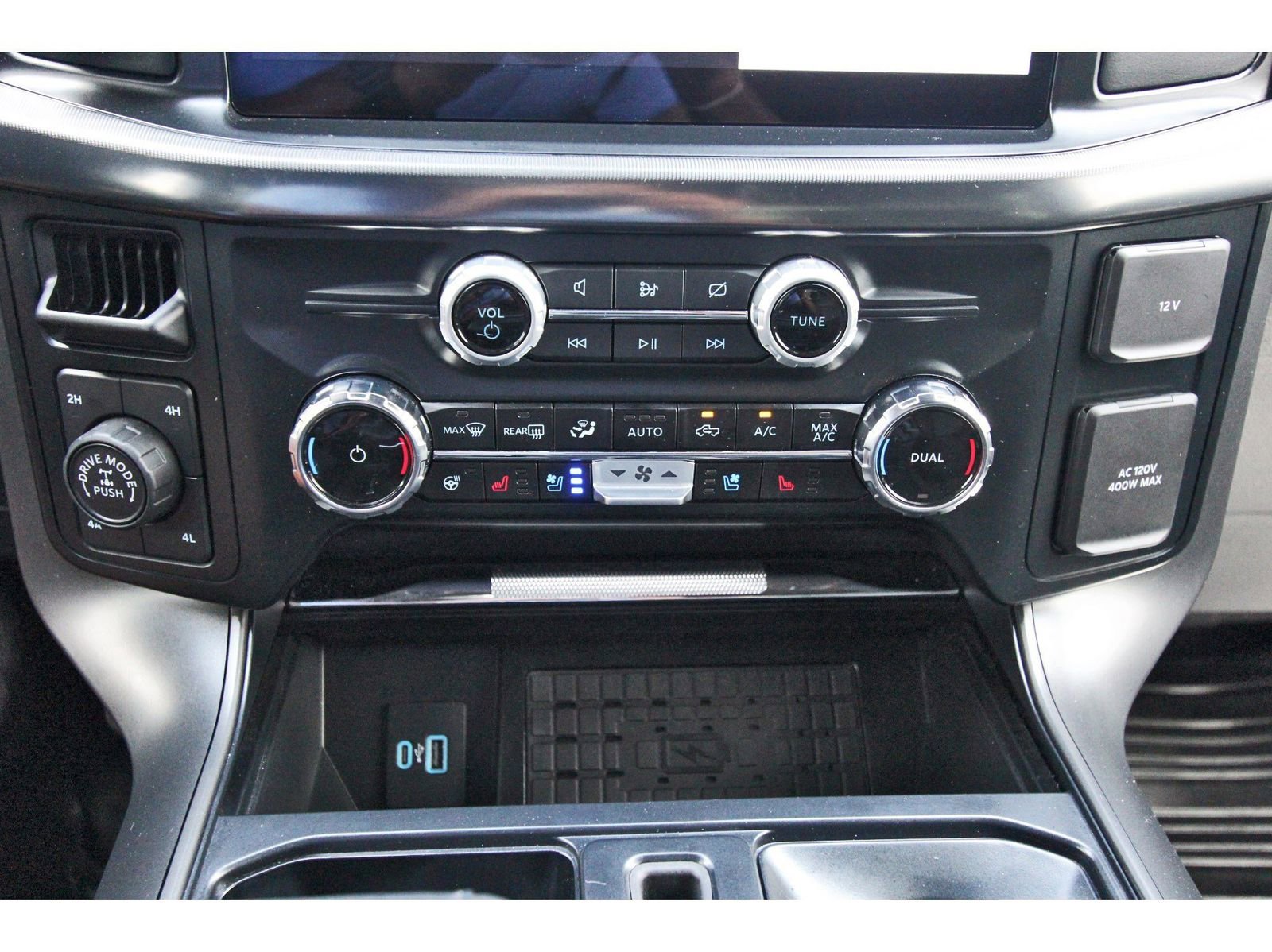 Used 2024 Ford F150 Lariat w/ Bed Utility Package AWD/4WD image 26