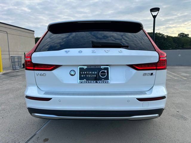 Certified 2024 Volvo V60 B5 Cross Country Ultimate AWD/4WD image 7
