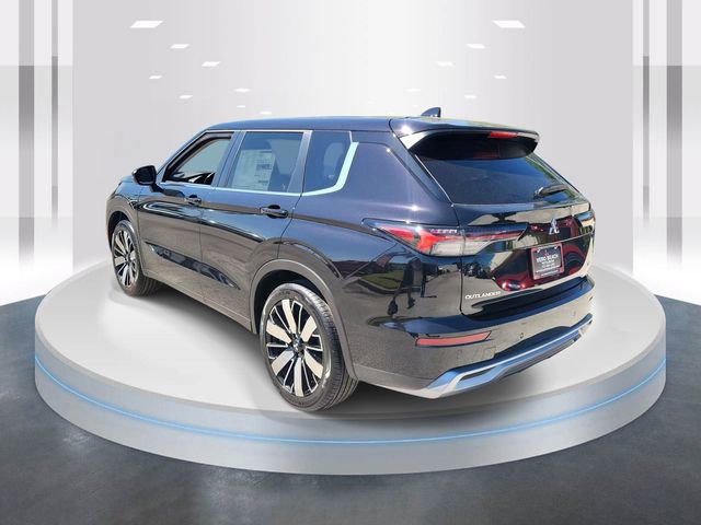 New 2025 Mitsubishi Outlander SE image 3