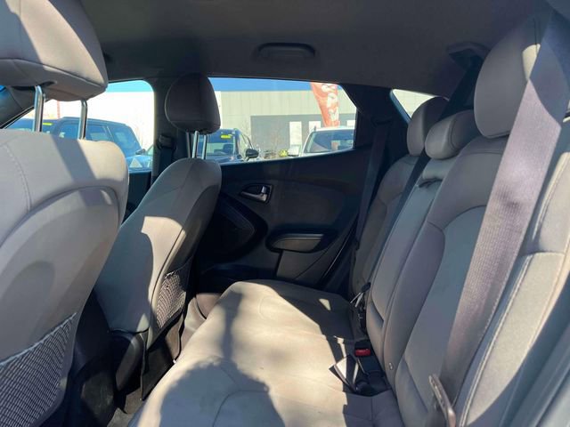 Used 2014 Hyundai Tucson GLS image 11