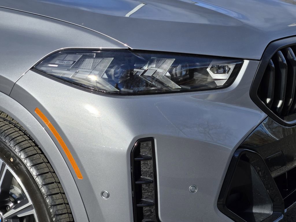 New 2026 BMW X6 xDrive40i w/ Climate Comfort Package image 8