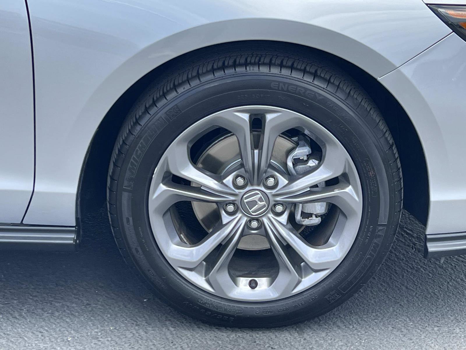 Certified 2024 Honda Accord EX image 27