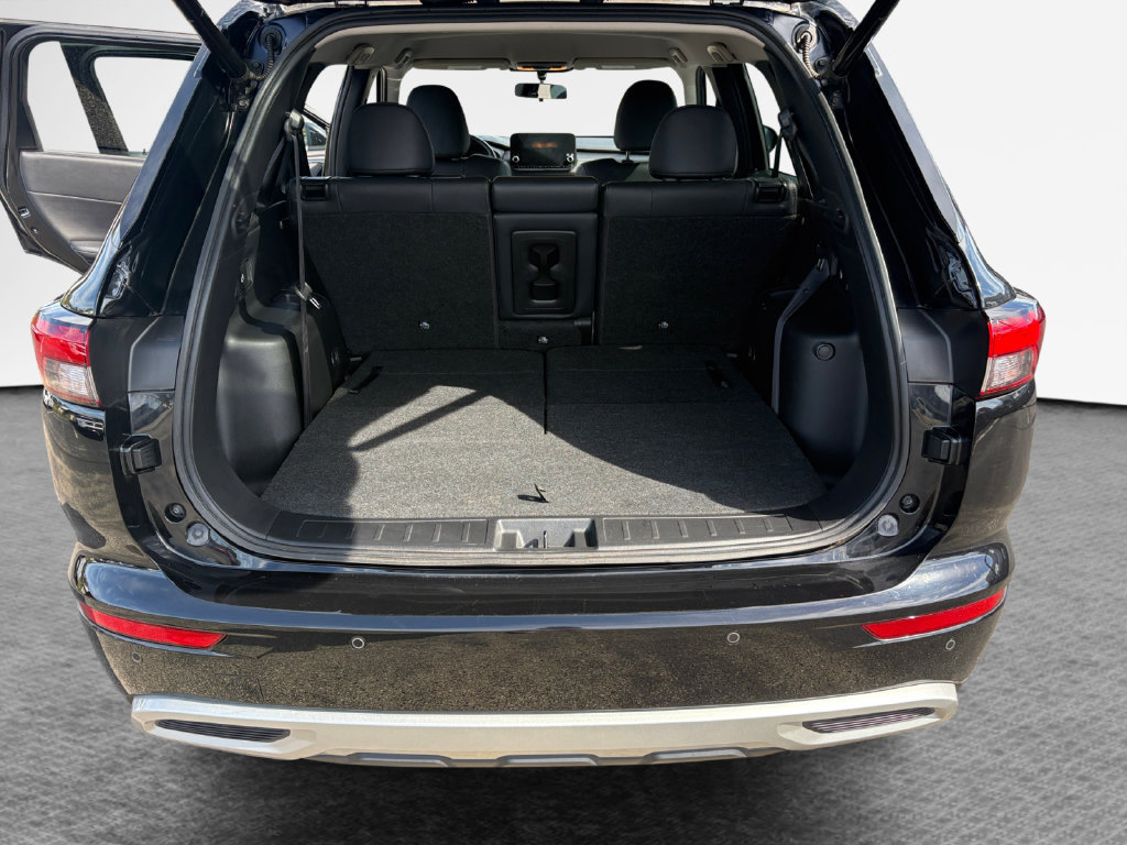 Used 2022 Mitsubishi Outlander SE AWD/4WD image 25