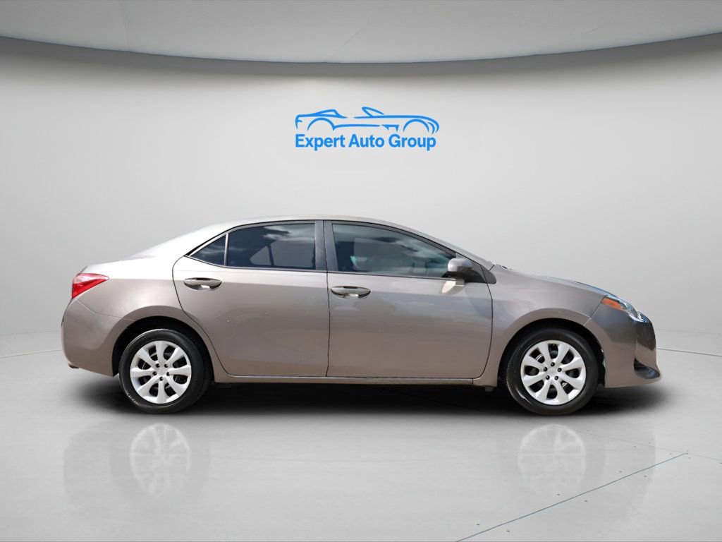 Used 2019 Toyota Corolla LE FWD image 29