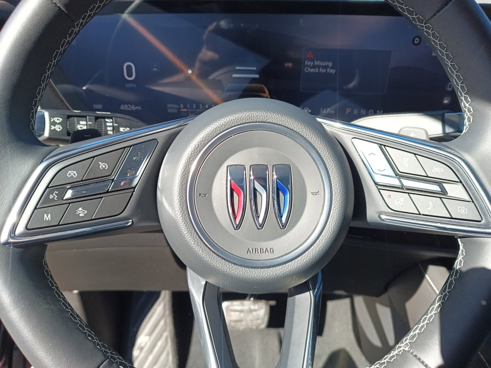 Used 2025 Buick Envision Sport Touring image 13