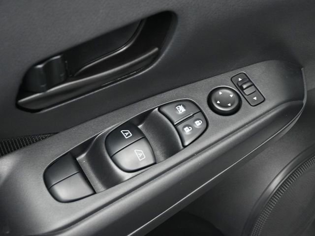 New 2025 Nissan Kicks Play S image 13