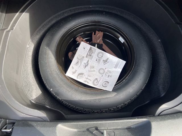 Certified 2016 Jeep Cherokee Sport image 12