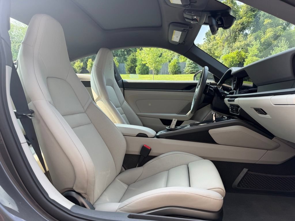 Certified 2020 Porsche 911 Carrera 4S AWD/4WD image 22